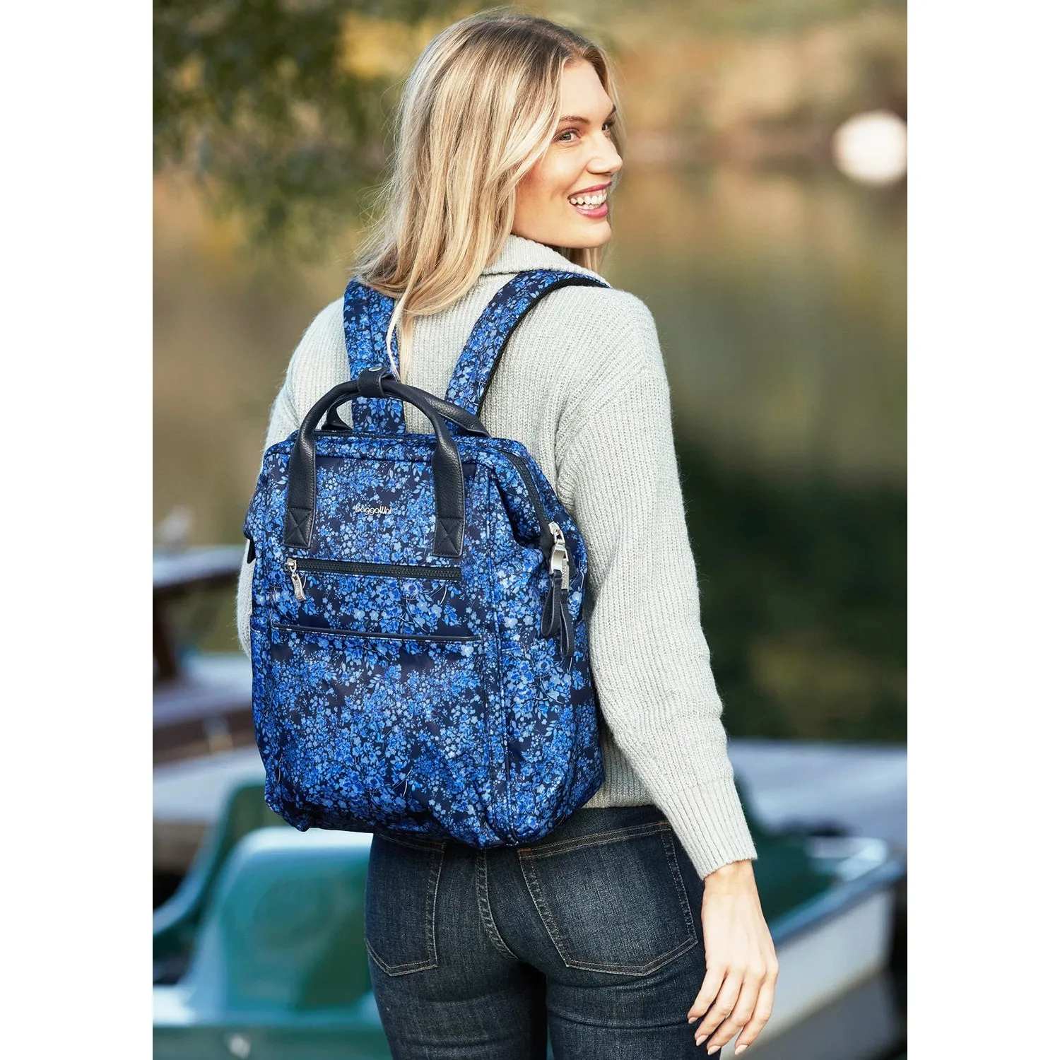 Baggallini Soho Backpack Dark Grey Camo Nylon