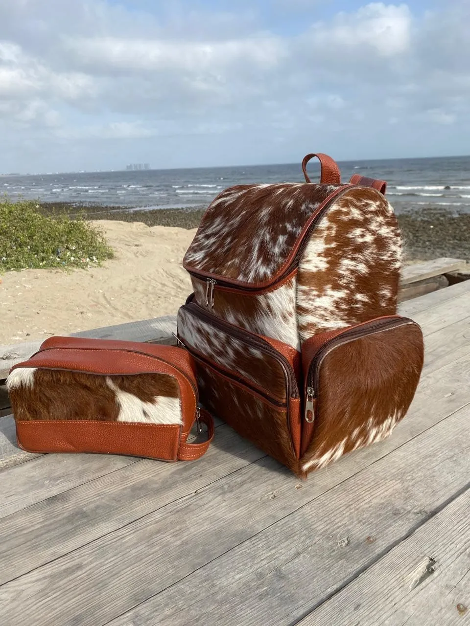 Cowhide Leather Backpack for Men & Women Laptop Backpack Vintage Cow Skin Rucksack Knapsack Shoulder Leafor Travel Hiking (salt and paper mustard)