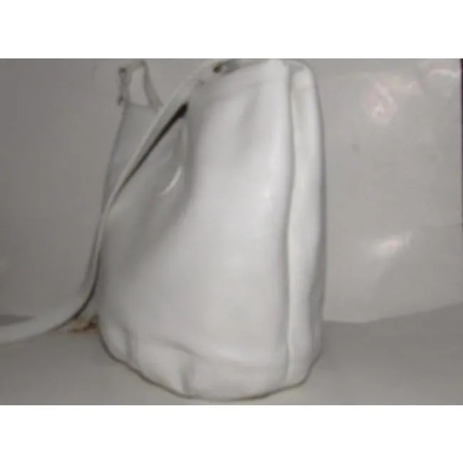 Cross Highly recommended Vintage Efficient communication Gucci White Bag Leather Body Textured