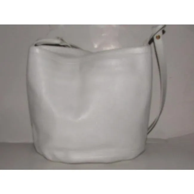 Cross Highly recommended Vintage Efficient communication Gucci White Bag Leather Body Textured