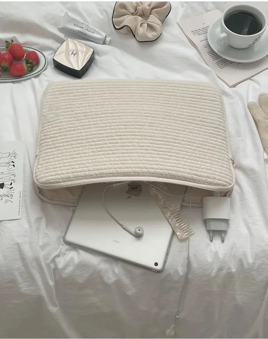 Fluff Laptop Liner Bag