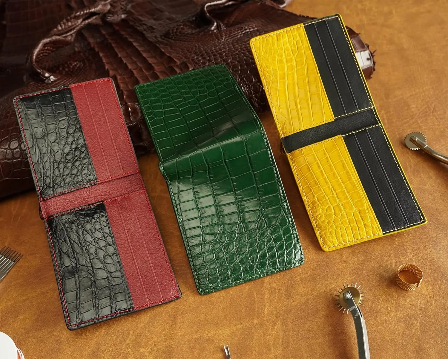 HATA Mens Green Croc Slim Bifold Leather Wallets RFID Blocking AIIigator Wallet Double Side Luxury Passcase with ID Window Classic Handmade Gift for Dad Son Husband Boyfriend VIMIX-81