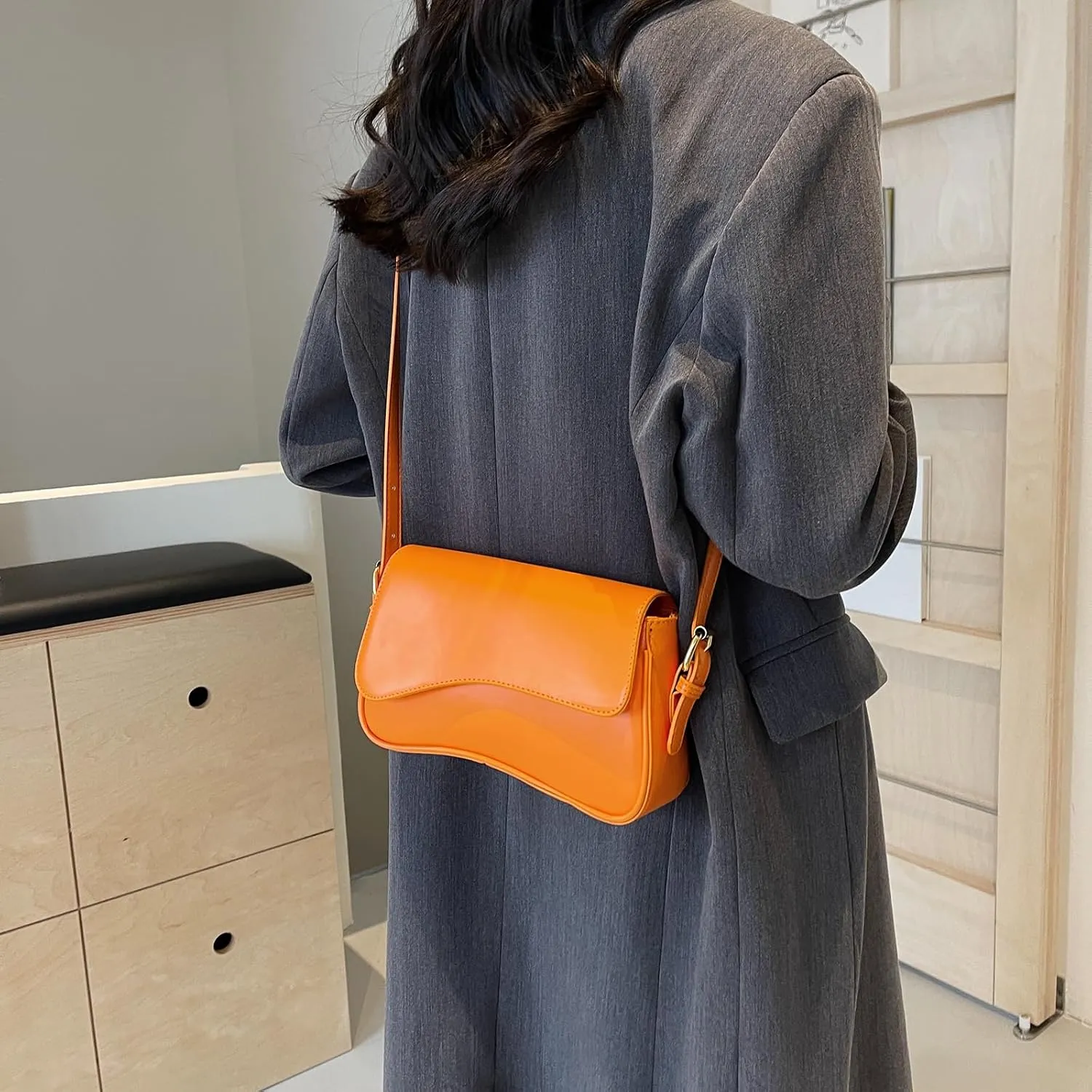 PU Leather Tote Bag for Women with 2 Removable Straps and Zipper Closure