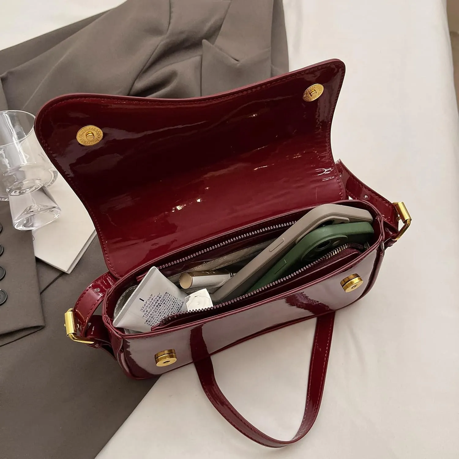 Shoulder Bag for women Y2K Crossbody Vegan Leather Purse Straps Retro Clutch Hobo Hadbags with 2 Removable