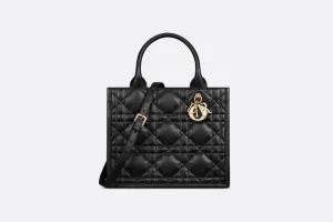 Small Dior Book Tote • Black Macrocannage Calfskin (26.5 x 21 x 14 cm)
